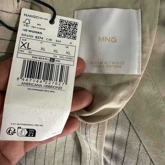 MNG Selection Linen Mix Stripe Co-ord Blazer and Striped Straight Leg Pants Set - Picture 5 of 8